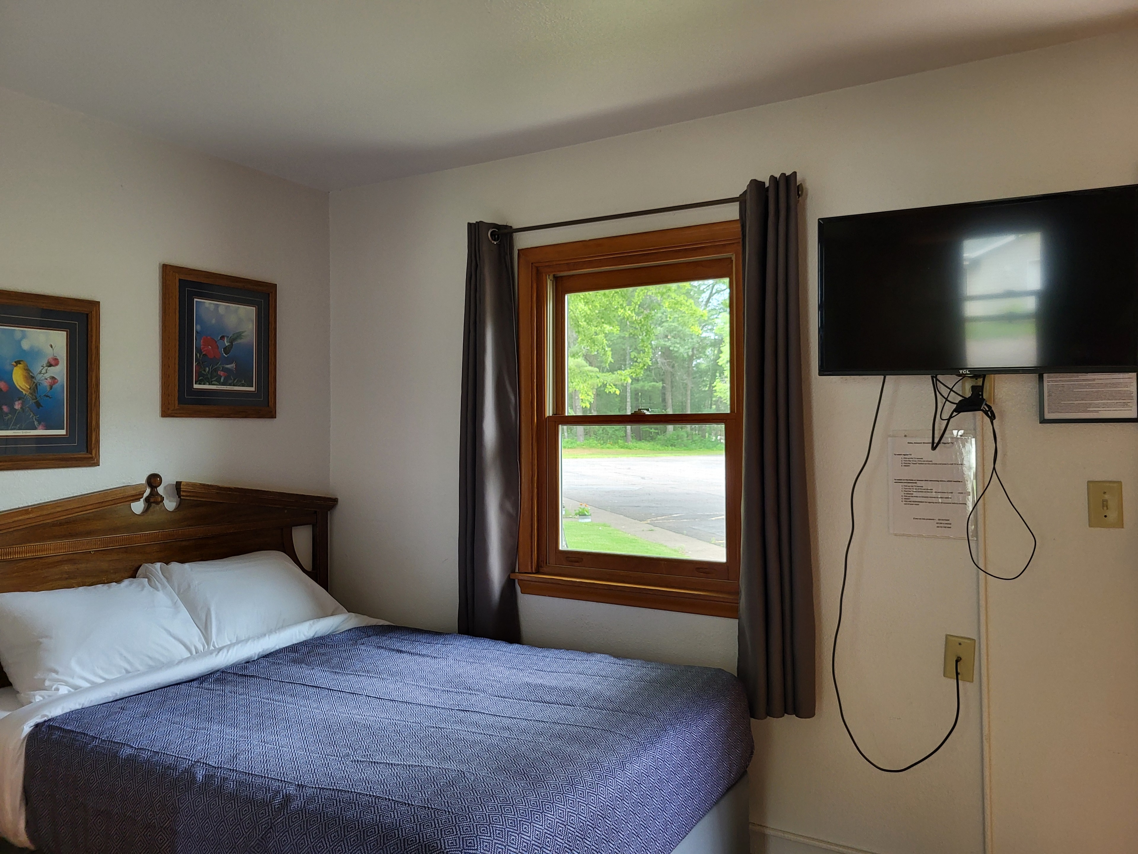 Pine Wood Motel Room 5 — two twin beds