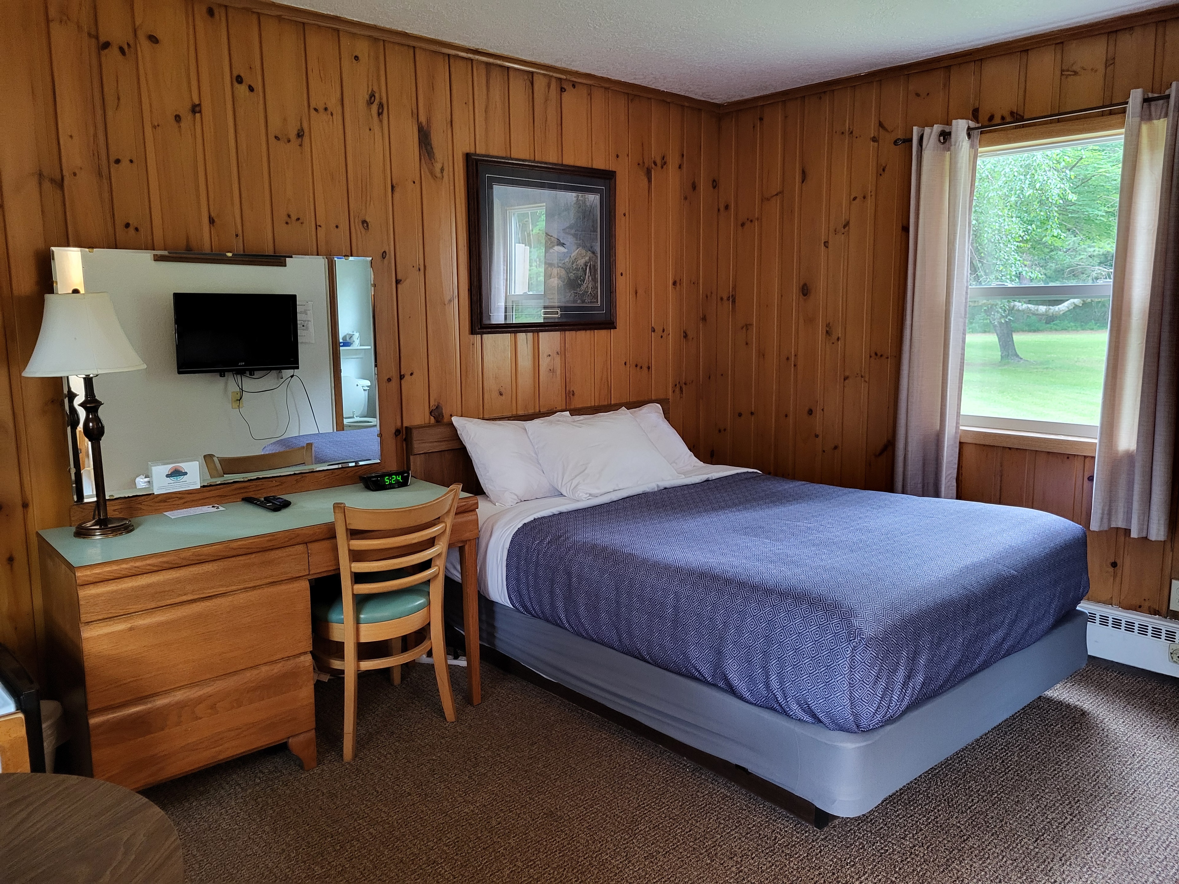 Pine Wood Motel Room 9 — two queen beds